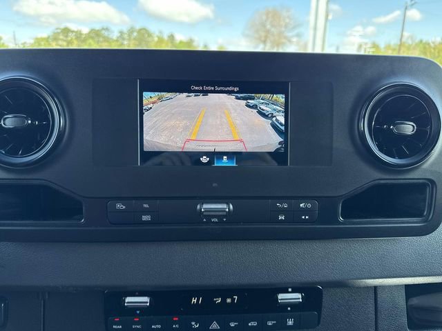 Used 2021 Mercedes-Benz Sprinter 2500 image 26