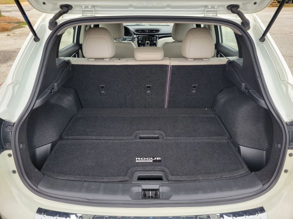 Used 2022 Nissan Rogue Sport SL image 13