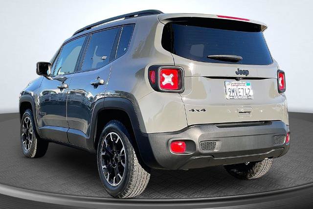 Used 2023 Jeep Renegade Latitude AWD/4WD image 13
