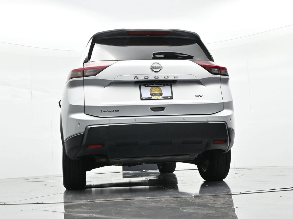 Used 2024 Nissan Rogue SV FWD image 19