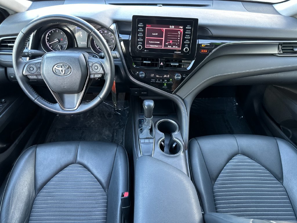 Used 2022 Toyota Camry SE w/ Carpet Mat Package (TMS) FWD image 12