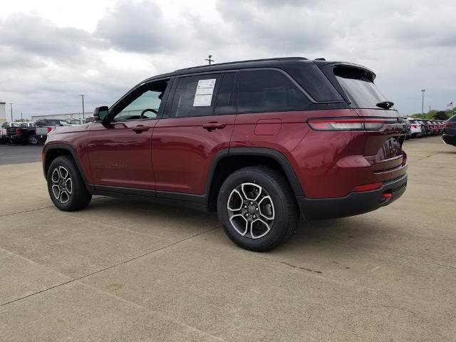 Used 2022 Jeep Grand Cherokee Trailhawk w/ ADV Protech Group II AWD/4WD image 5