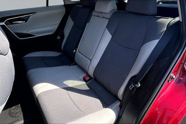 Used 2020 Toyota RAV4 XLE w/ Convenience Package FWD image 26