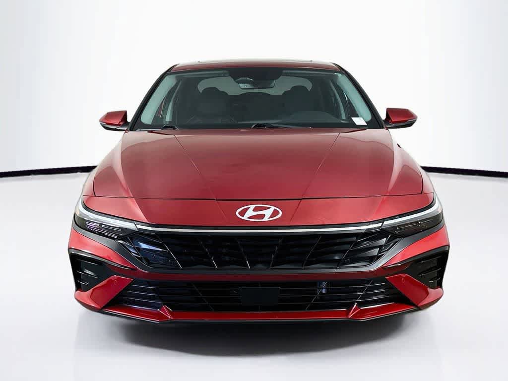 Used 2024 Hyundai Elantra Limited FWD image 6