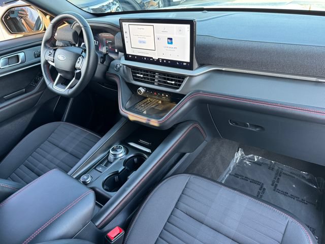 Certified 2025 Ford Explorer ST-Line w/ Premium Package RWD image 22