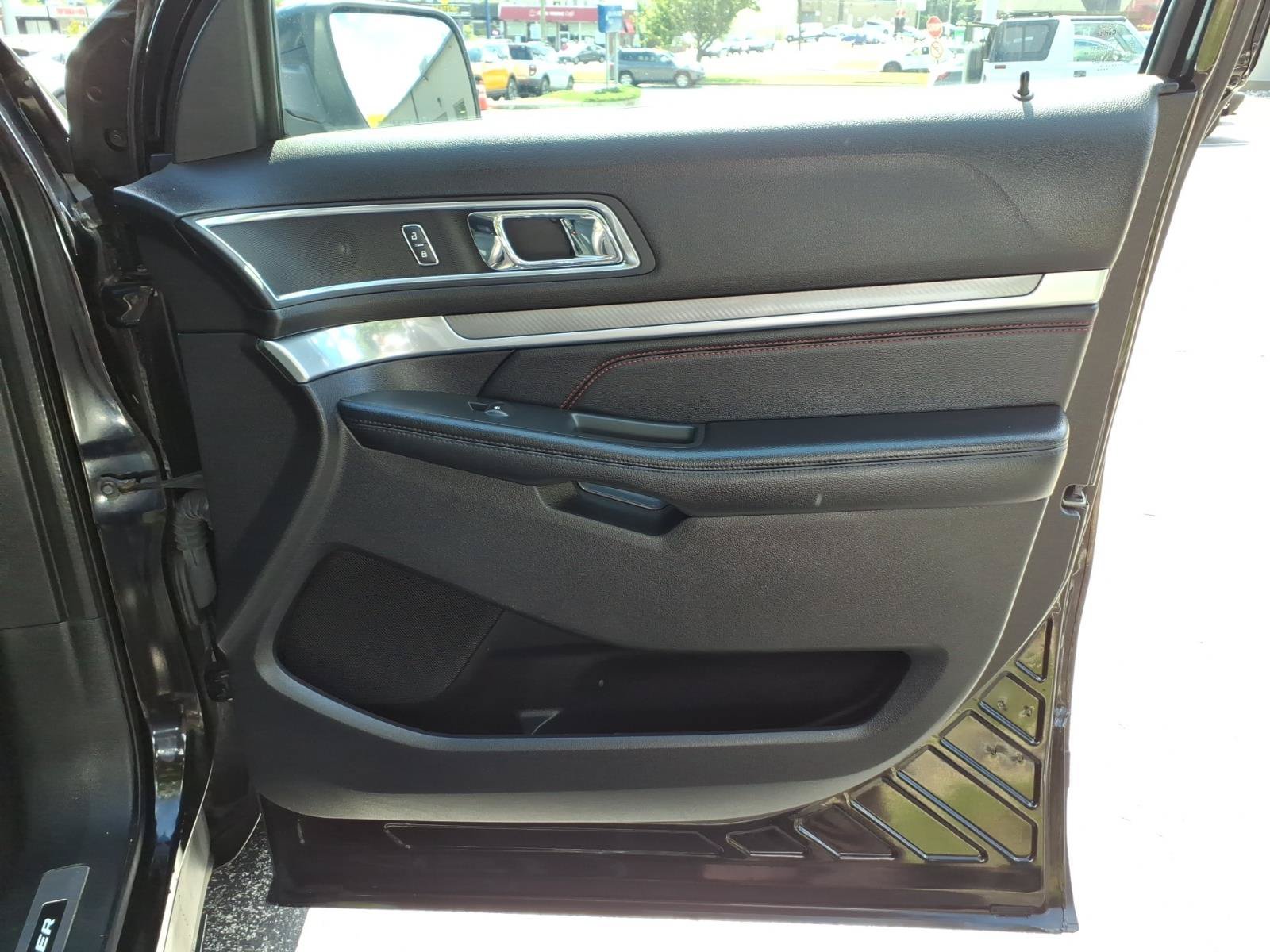 Certified 2019 Ford Explorer Sport AWD/4WD image 31
