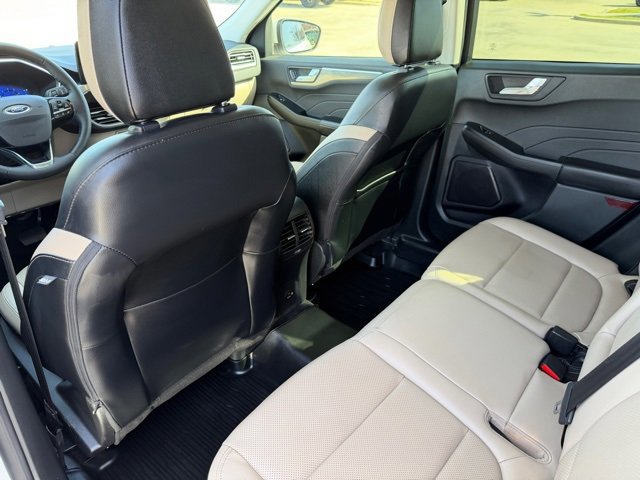 Certified 2022 Ford Escape Titanium w/ Class II Trailer Tow Package image 20