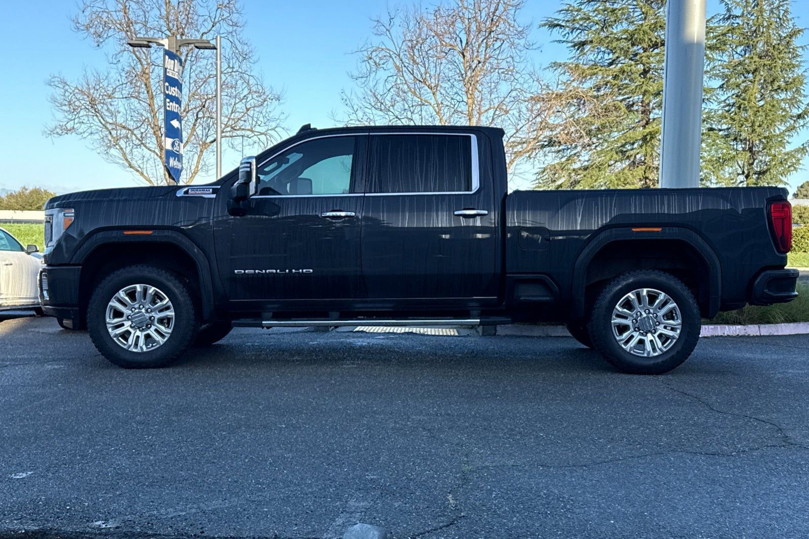 Used 2020 GMC Sierra 2500 Denali w/ Denali Ultimate Package image 2