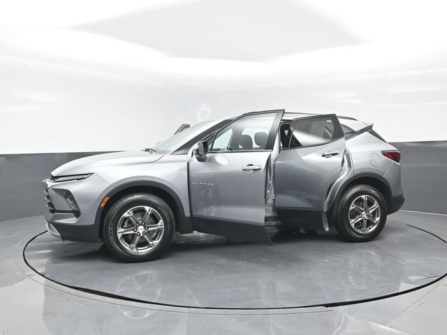 Used 2023 Chevrolet Blazer LT AWD/4WD image 30