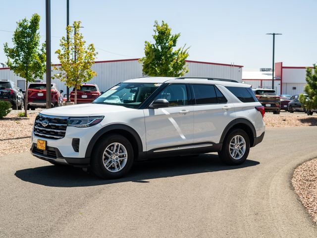 Certified 2025 Ford Explorer Active AWD/4WD image 14