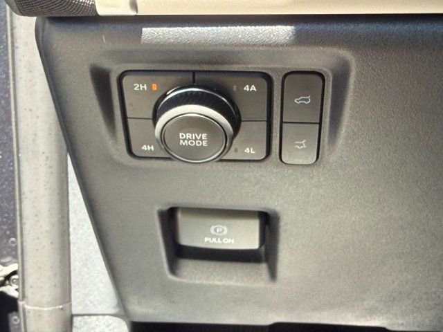 Certified 2025 Ford Expedition Max Active AWD/4WD image 38