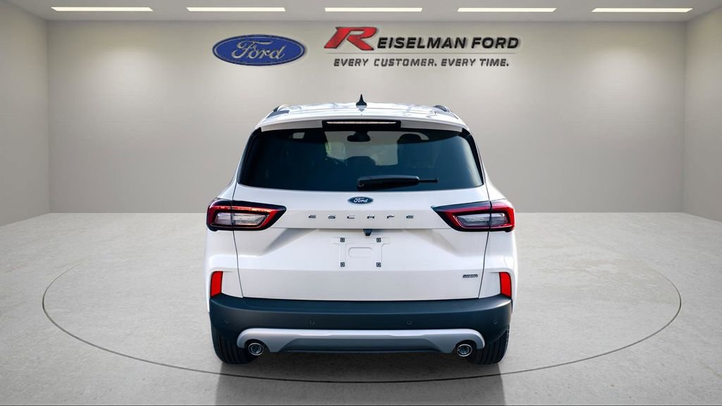 Certified 2024 Ford Escape SE FWD image 5