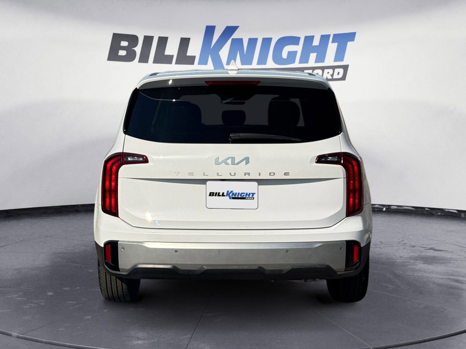 Used 2023 Kia Telluride LX image 4