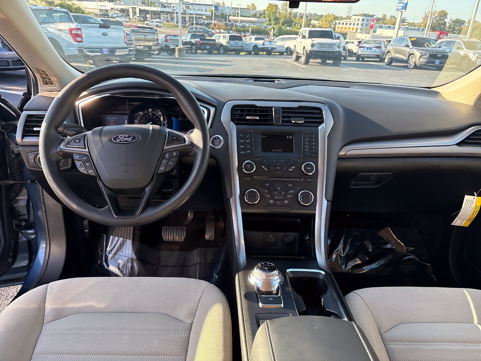 Certified 2018 Ford Fusion S FWD image 17
