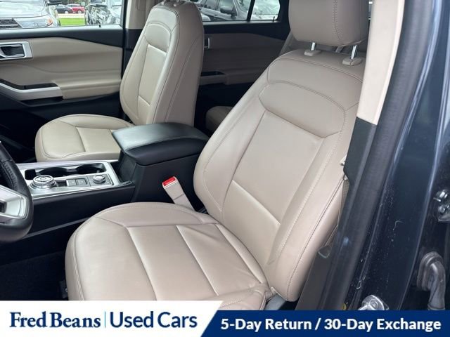 Certified 2022 Ford Explorer XLT w/ Equipment Group 202A AWD/4WD image 19