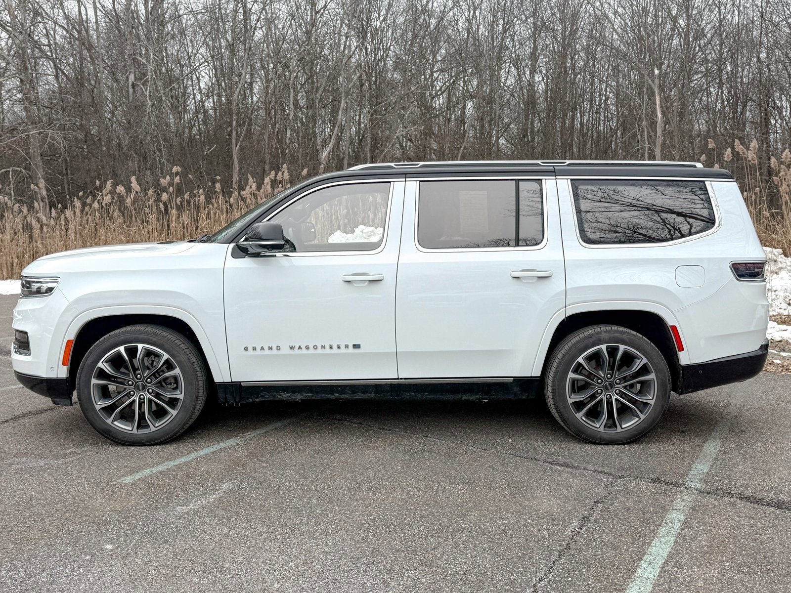 Used 2023 Jeep Grand Wagoneer Series III image 6