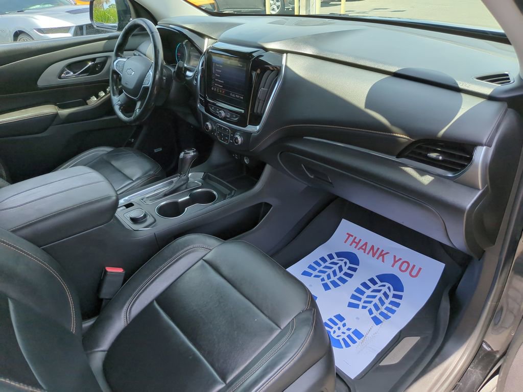 Used 2020 Chevrolet Traverse RS AWD/4WD image 17