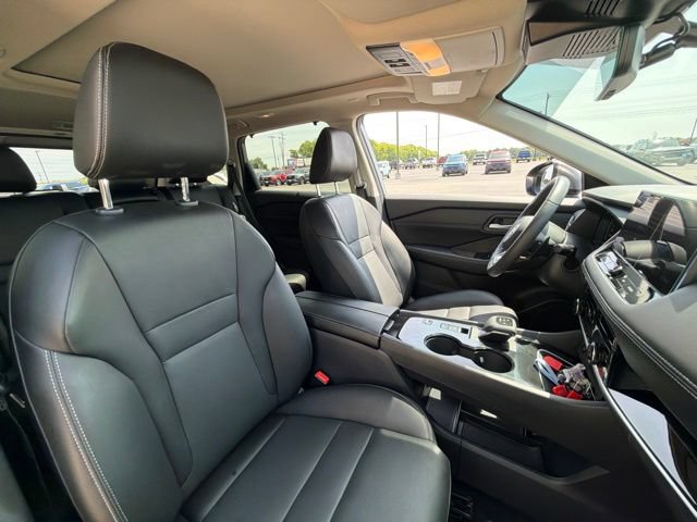 Used 2024 Nissan Rogue SL w/ SL Premium Package FWD image 23
