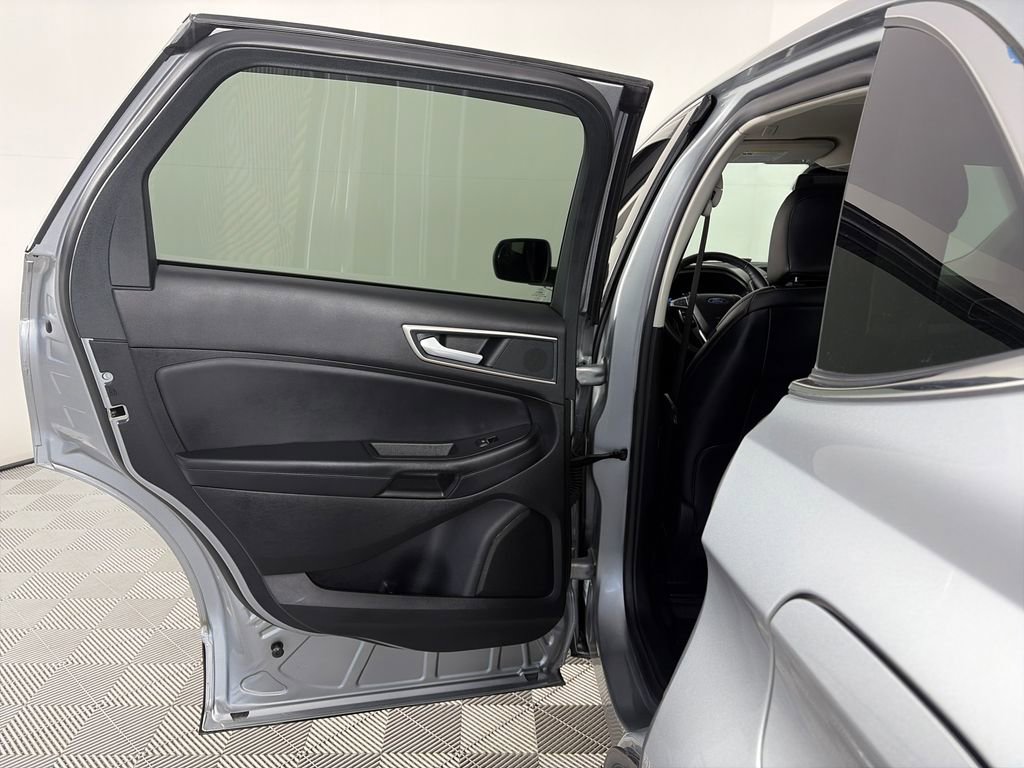 Certified 2024 Ford Edge SEL AWD/4WD image 12