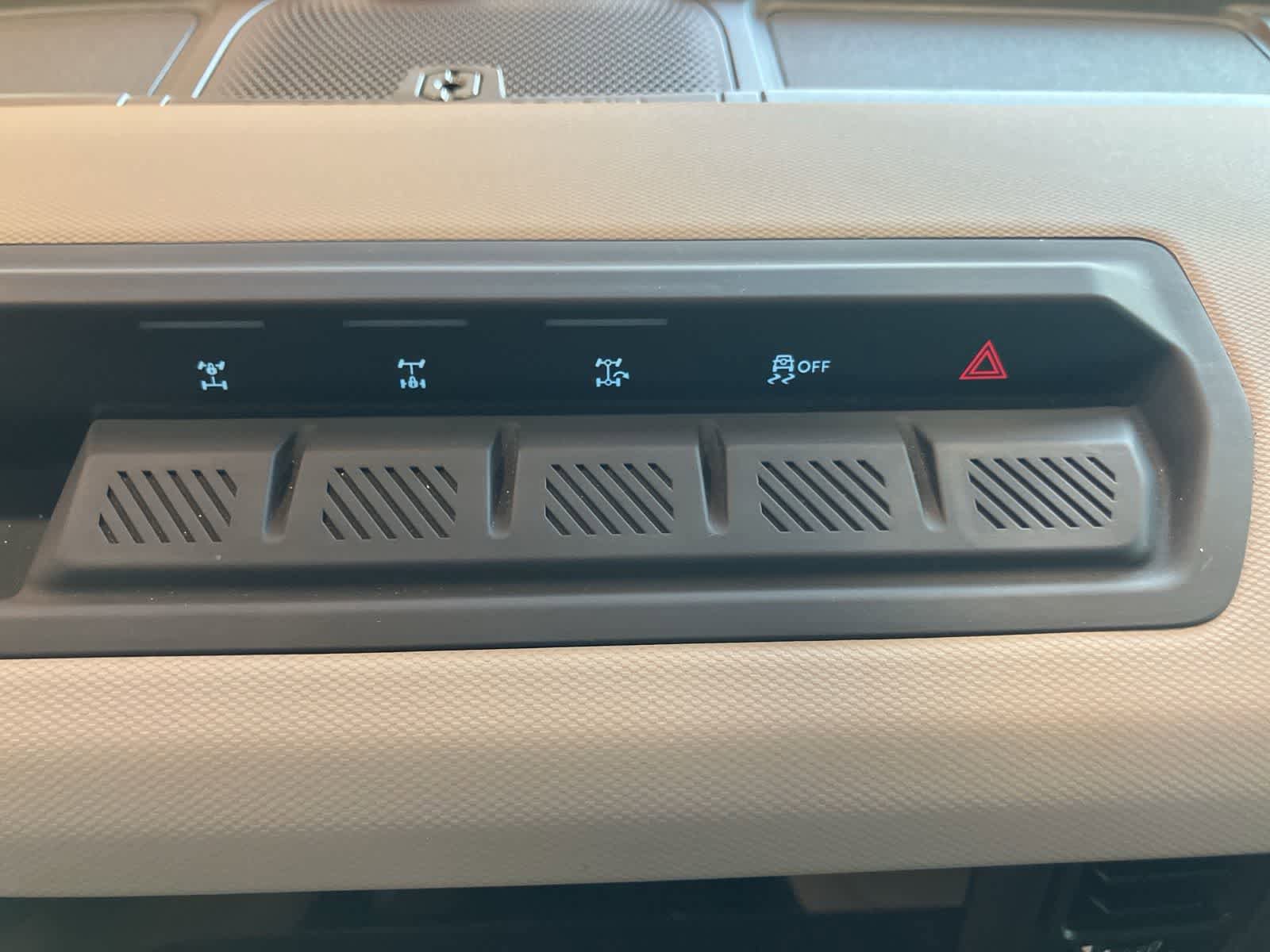 Certified 2023 Ford Bronco Wildtrak AWD/4WD image 23