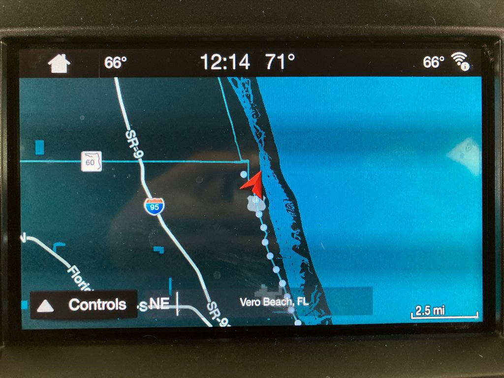 Certified 2018 Ford F150 Lariat image 26