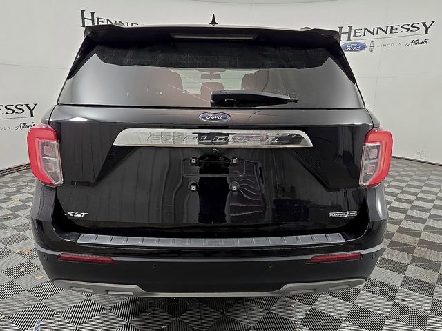 Certified 2023 Ford Explorer XLT w/ Equipment Group 202A image 4