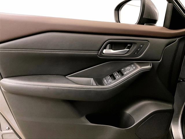 Used 2022 Nissan Rogue SL w/ SL Premium Package AWD/4WD image 22