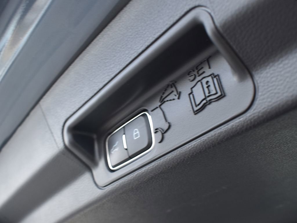 Certified 2025 Ford Explorer ST AWD/4WD image 28