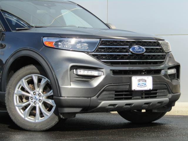 Certified 2020 Ford Explorer XLT w/ Equipment Group 202A image 5