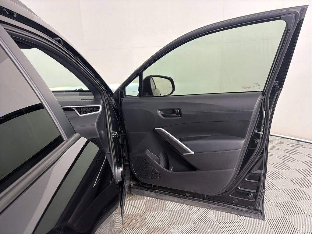 Used 2025 Toyota Corolla Cross AWD Hybrid image 29