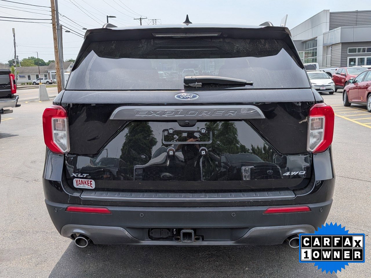 Certified 2023 Ford Explorer XLT w/ Equipment Group 202A AWD/4WD image 5