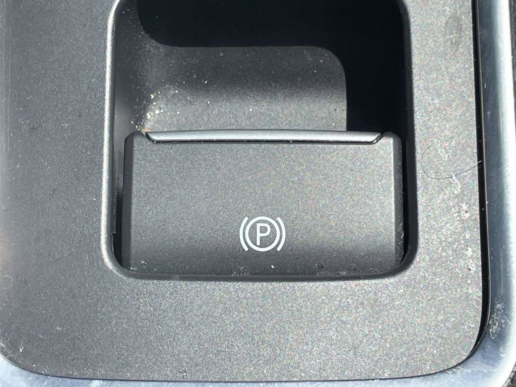 Certified 2018 Ford Escape SE image 23