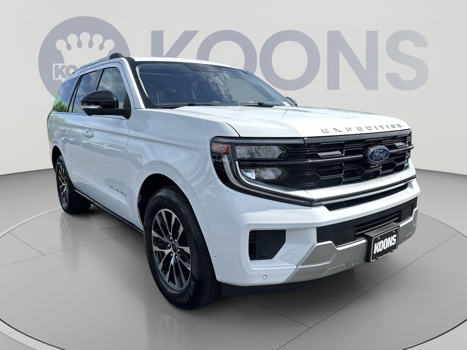 Certified 2025 Ford Expedition Platinum AWD/4WD image 2