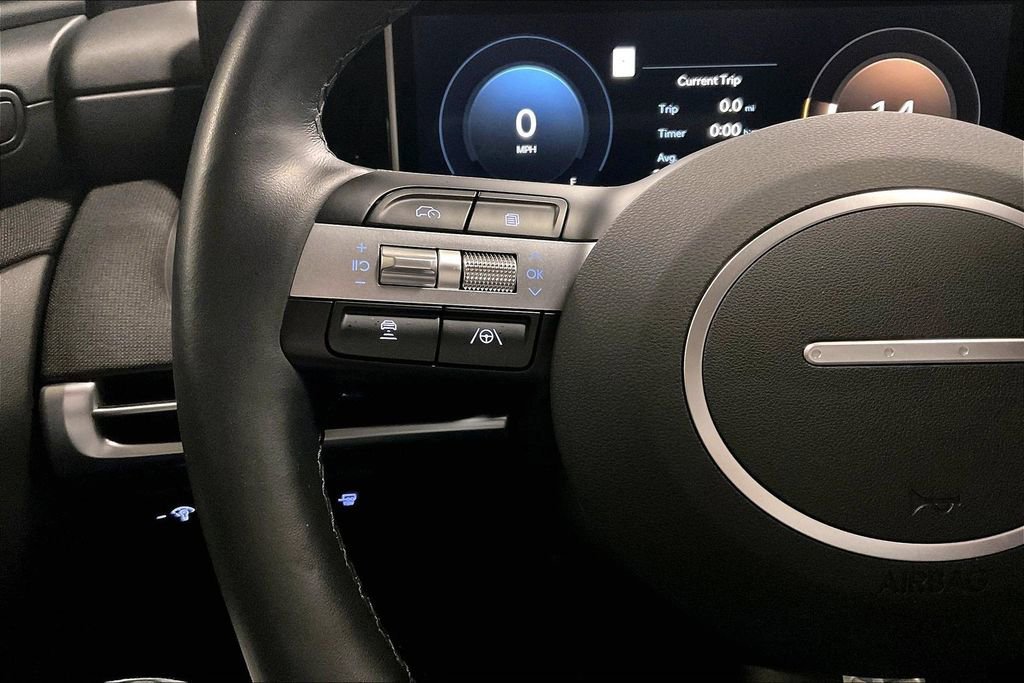 Used 2025 Hyundai Santa Cruz Limited image 17