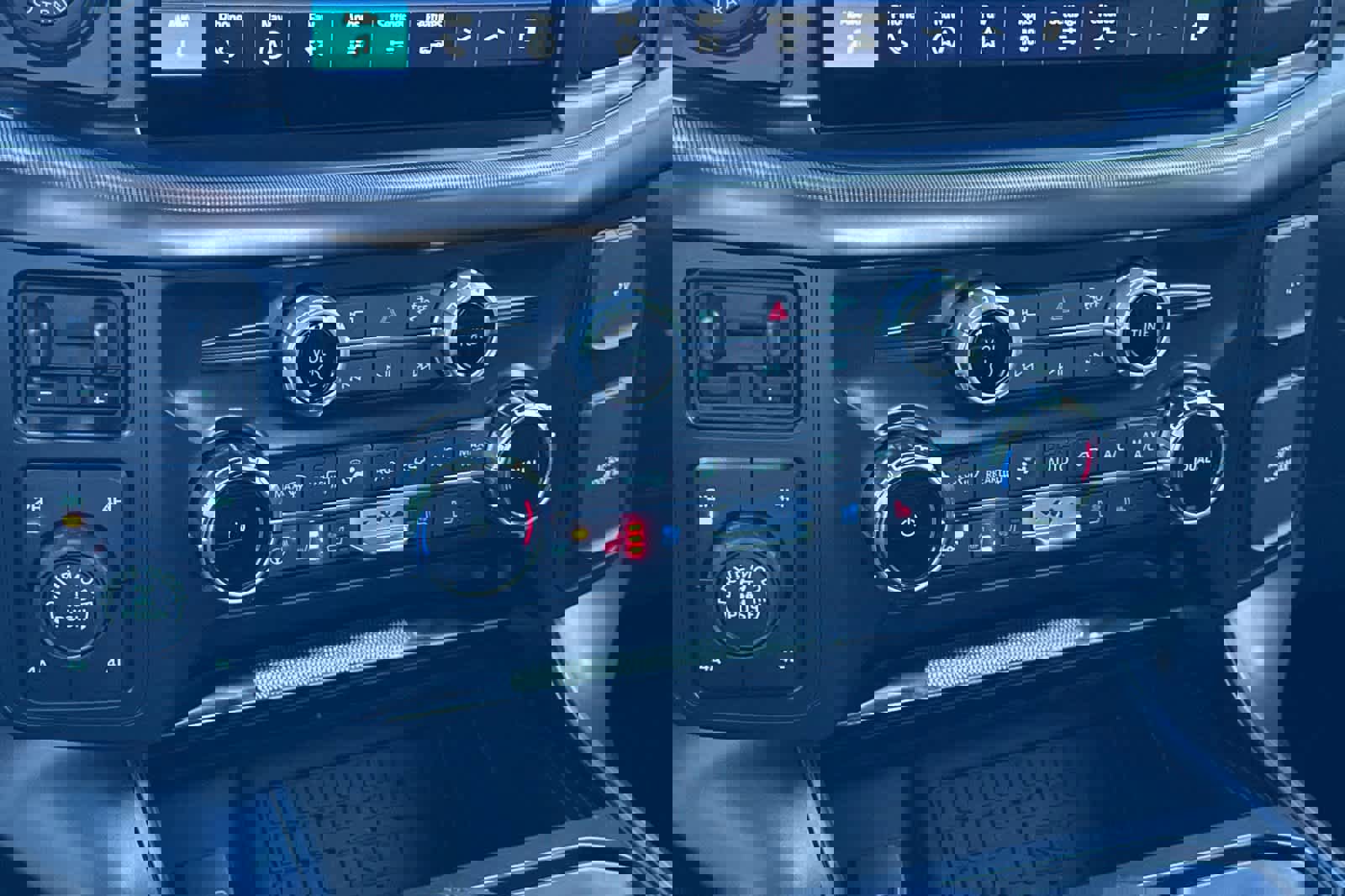 Certified 2025 Ford F150 Lariat w/ Equipment Group 501A Mid image 20