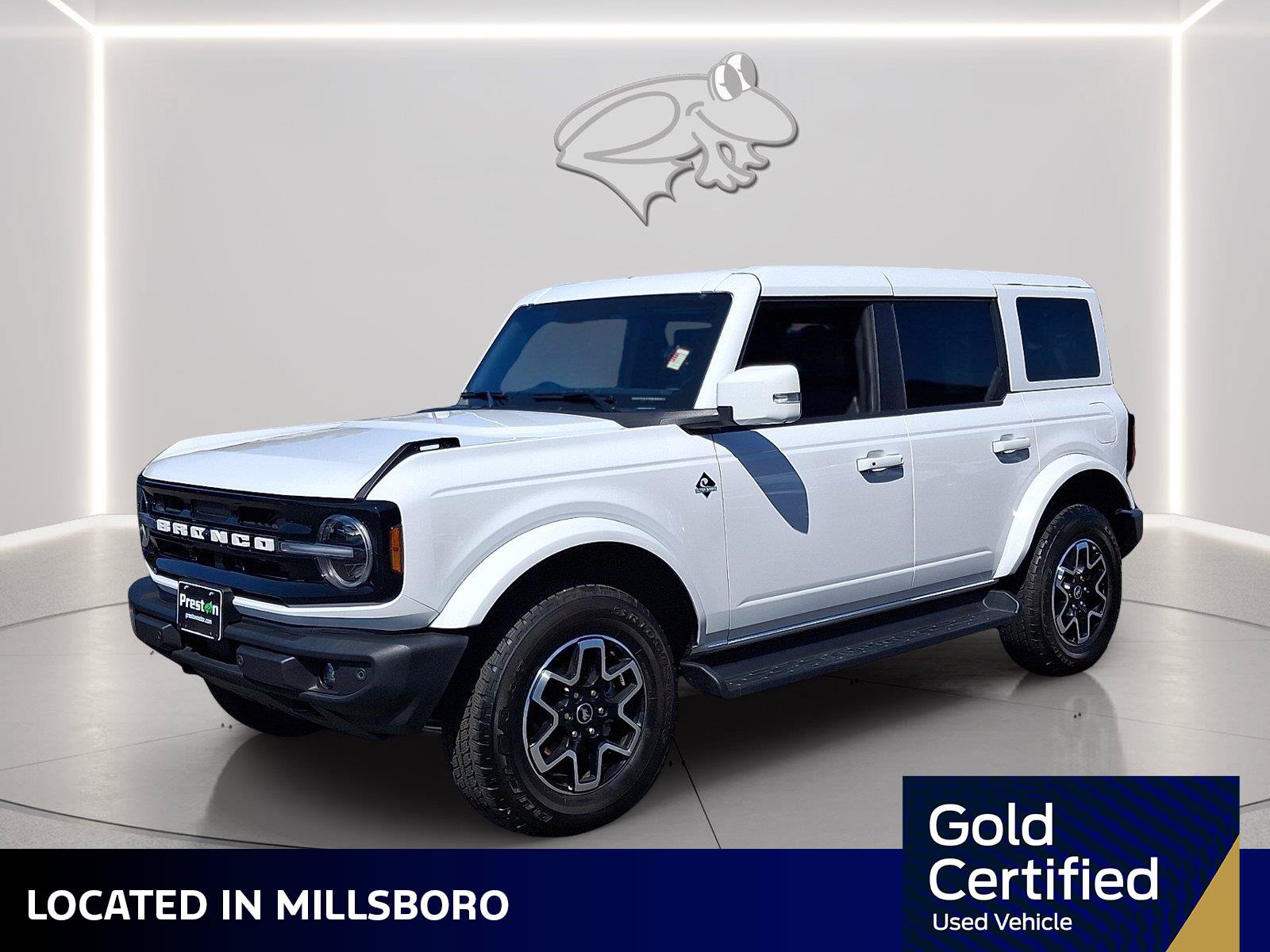 Certified 2025 Ford Bronco Outer Banks AWD/4WD image 1