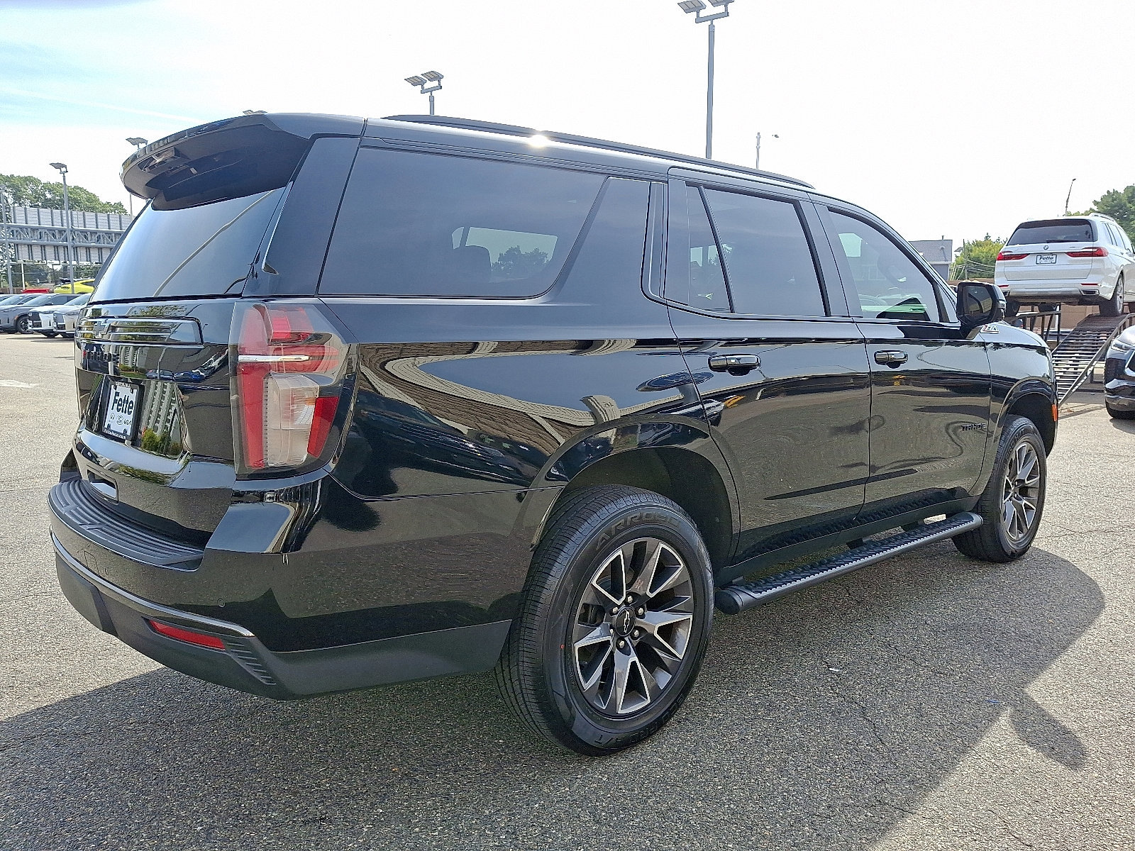 Used 2021 Chevrolet Tahoe Z71 w/ Z71 Signature Package image 2
