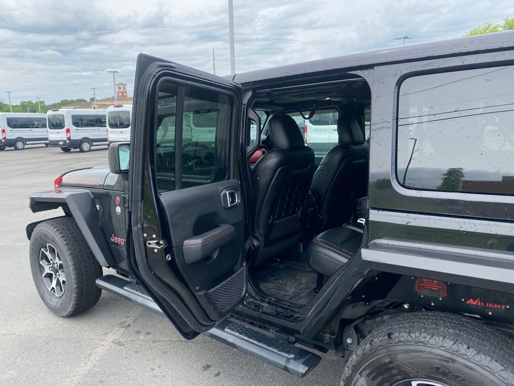 Used 2022 Jeep Wrangler Unlimited Rubicon w/ LED Lighting Group AWD/4WD image 25