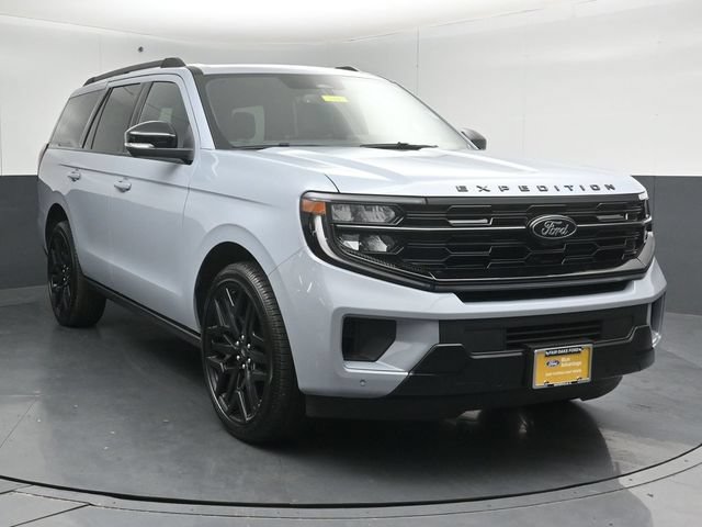 Certified 2026 Ford Expedition Platinum w/ Stealth Performance Package AWD/4WD image 1