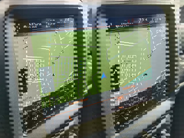 Used 2020 Jeep Renegade Trailhawk w/ UConnect 8.4 Nav Group image 13