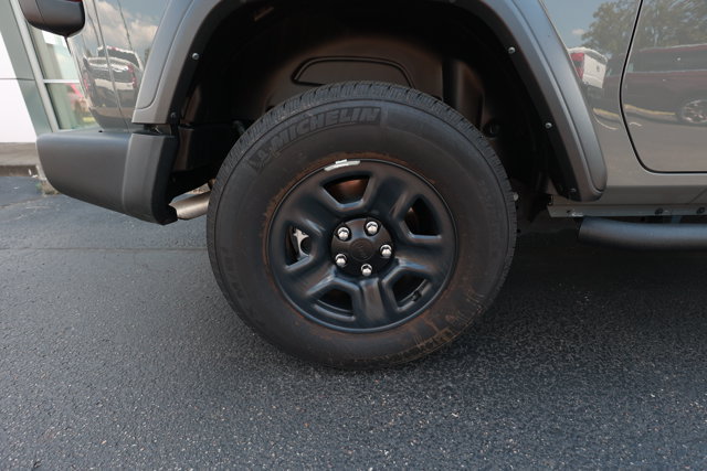 Used 2023 Jeep Wrangler Sport AWD/4WD image 11
