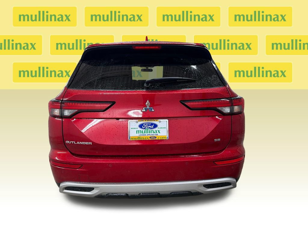 Used 2024 Mitsubishi Outlander SE AWD/4WD image 6