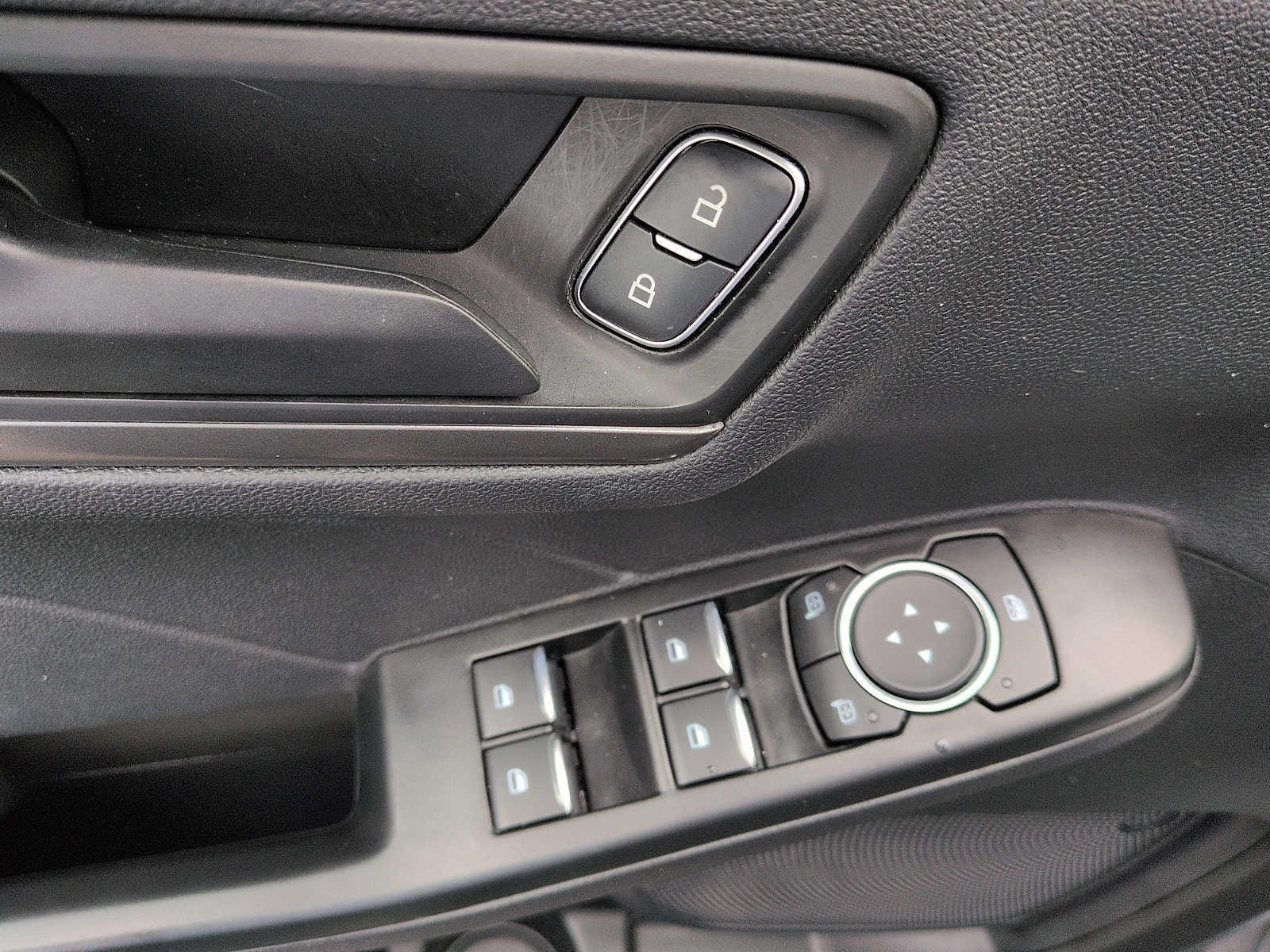 Certified 2025 Ford Escape Active AWD/4WD image 13