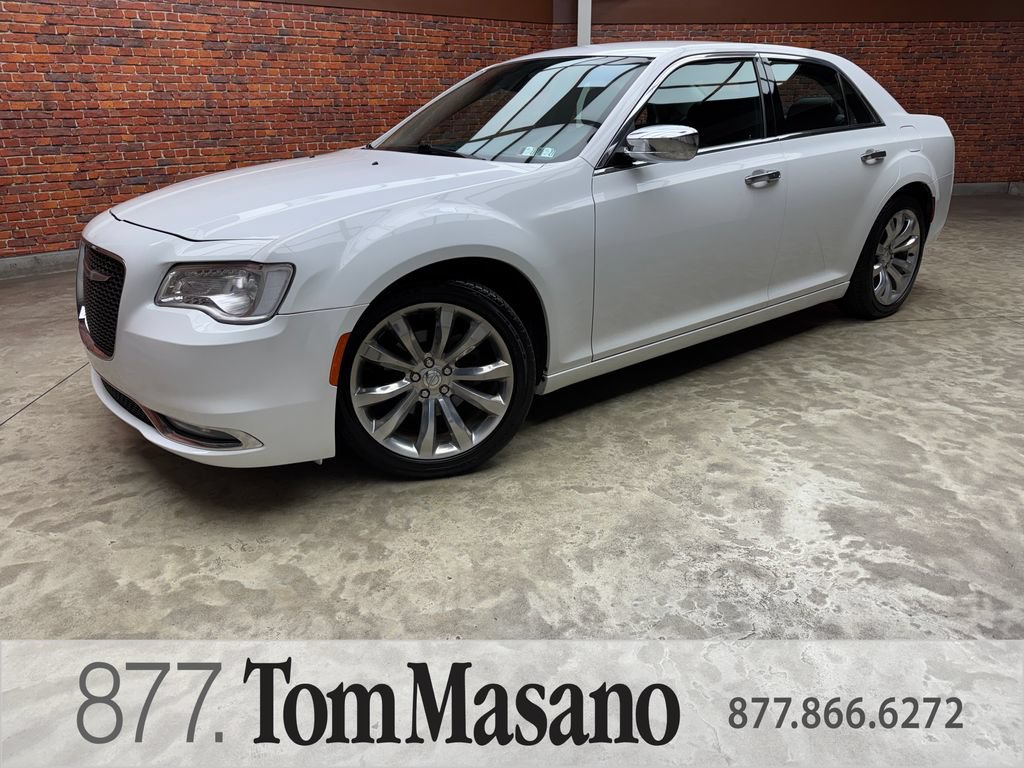 Used 2019 Chrysler 300 Limited RWD image 1