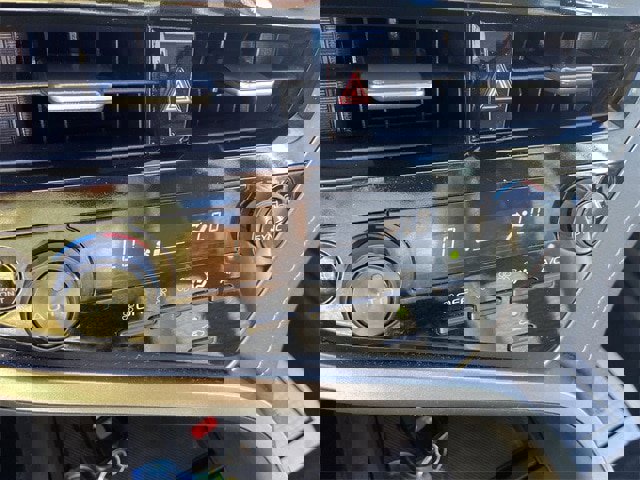 Used 2024 Toyota Camry SE image 18