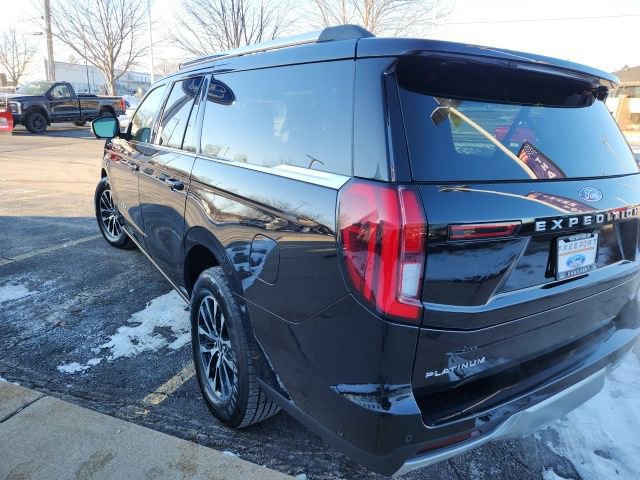 Certified 2025 Ford Expedition Max Platinum image 3