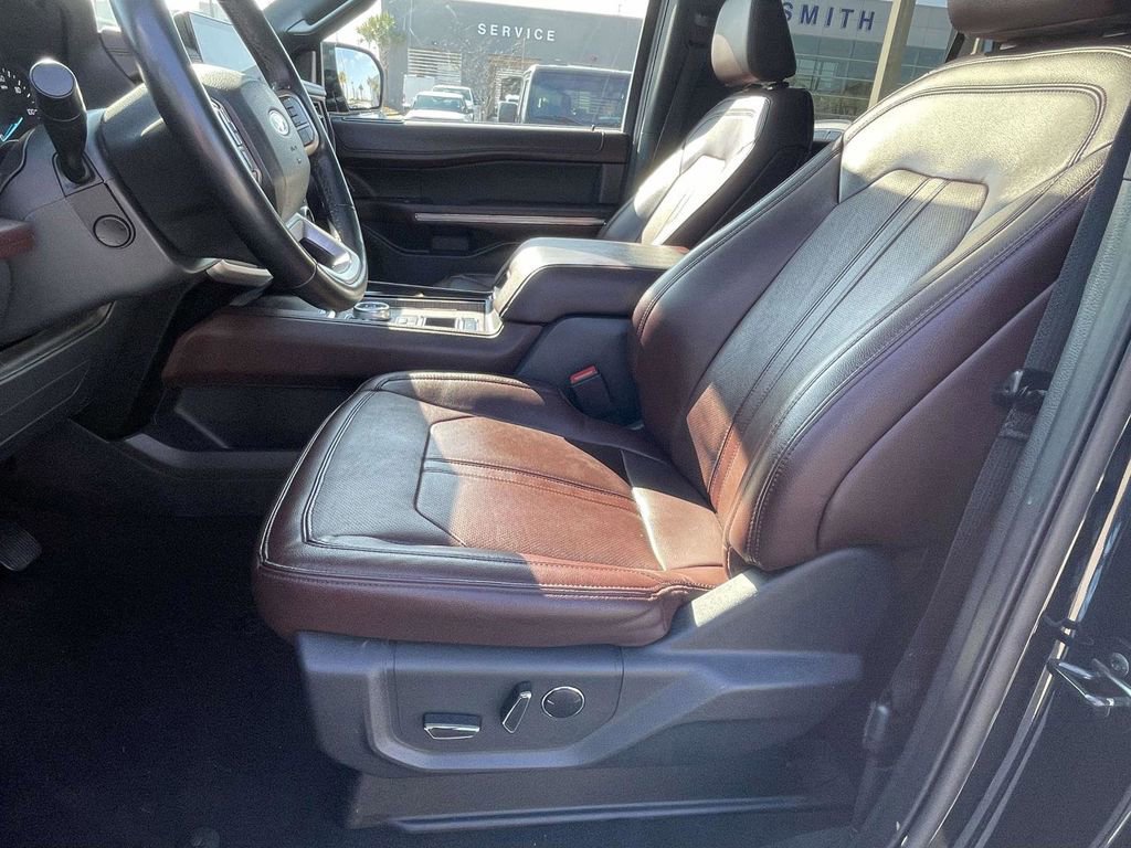Certified 2024 Ford Expedition Limited image 14
