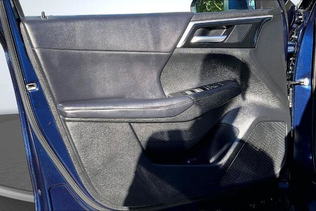 Used 2024 Mitsubishi Outlander SE AWD/4WD image 23