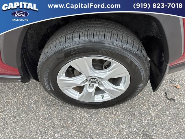 Used 2019 Toyota RAV4 XLE image 13