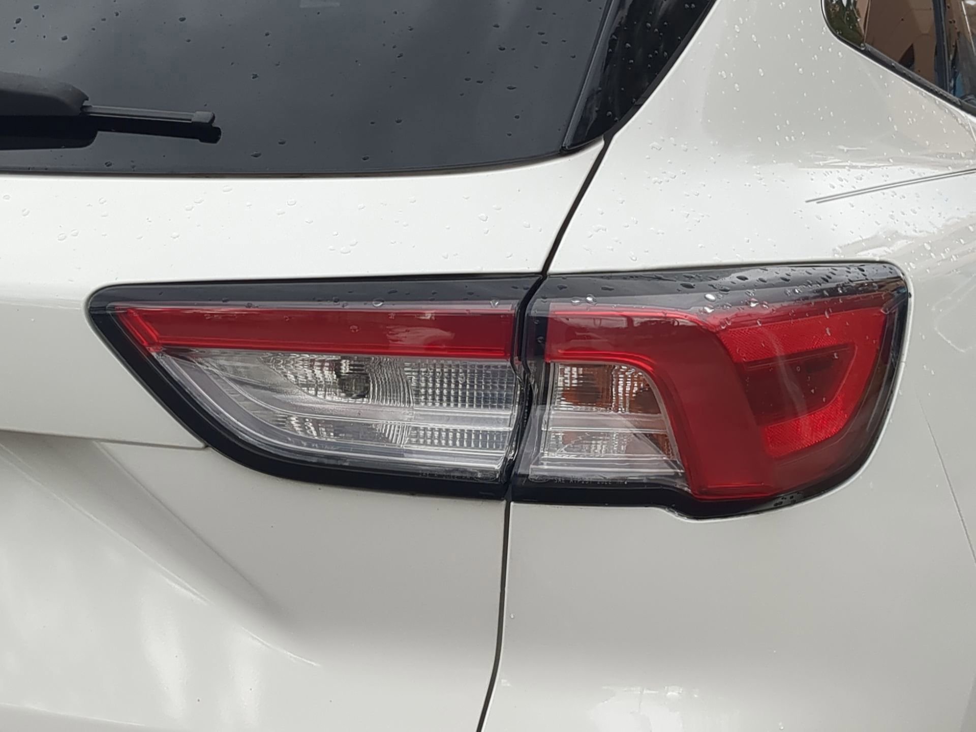 Certified 2020 Ford Escape SE image 37